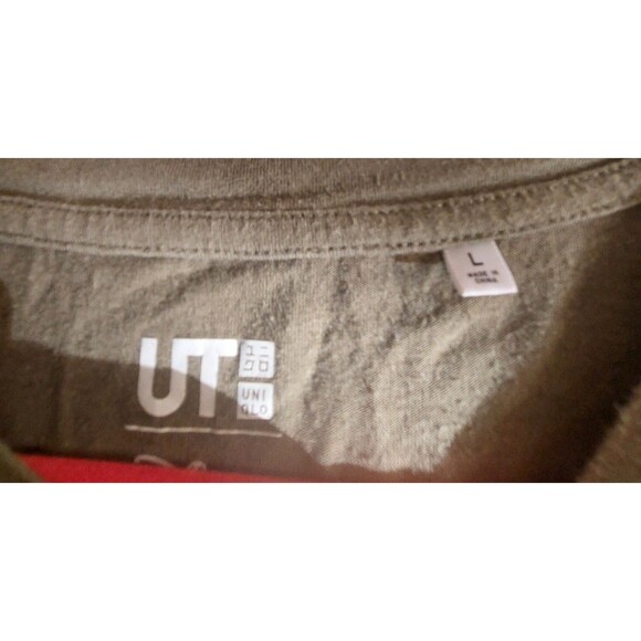 UT Uniqlo Shirt Women's L,chip & Dale,casual, 22 Inch Of Armp To Armp - Picture 2 of 7
